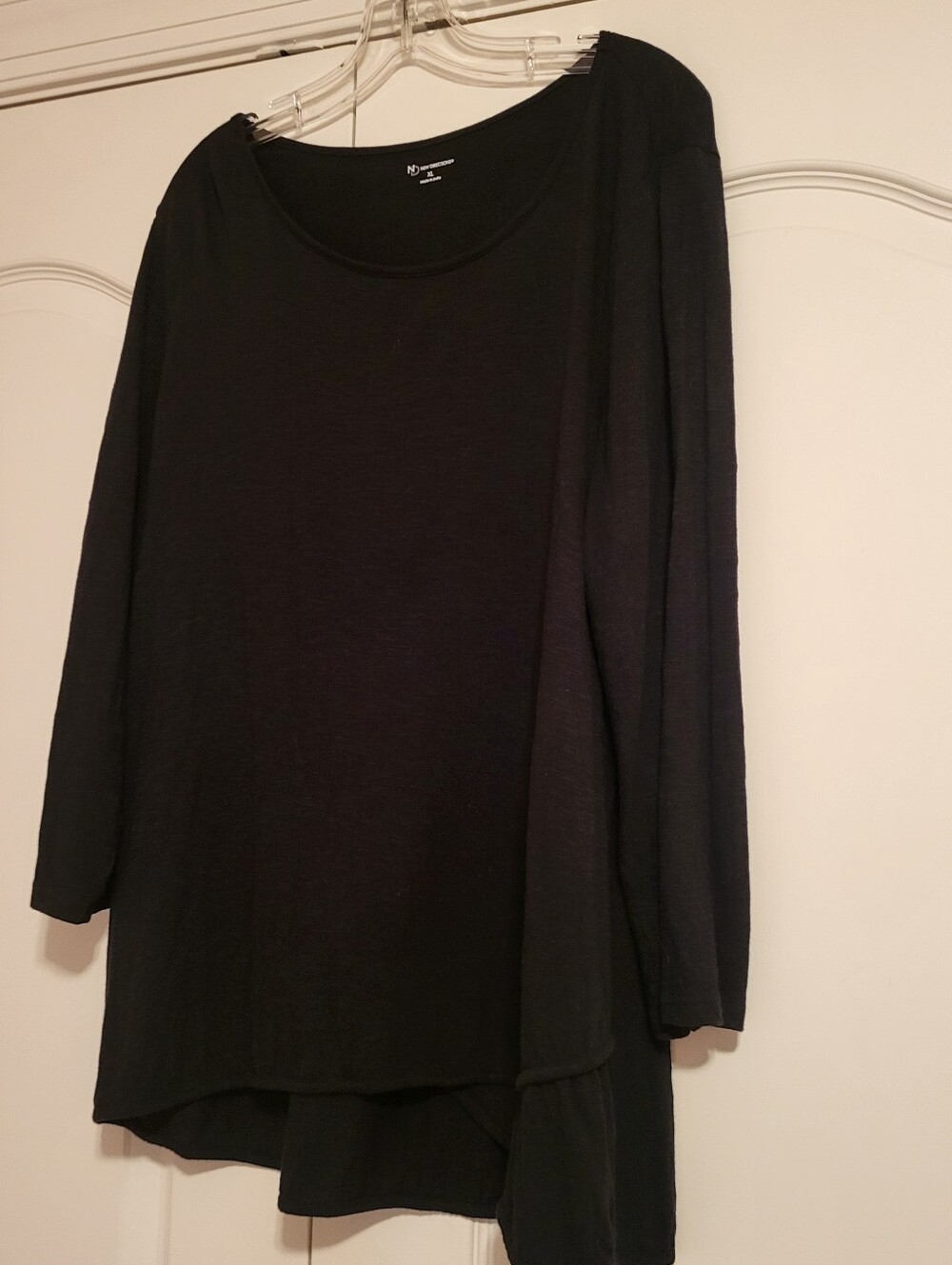 New directions Black Scoop Neck Long-Sleeve Top